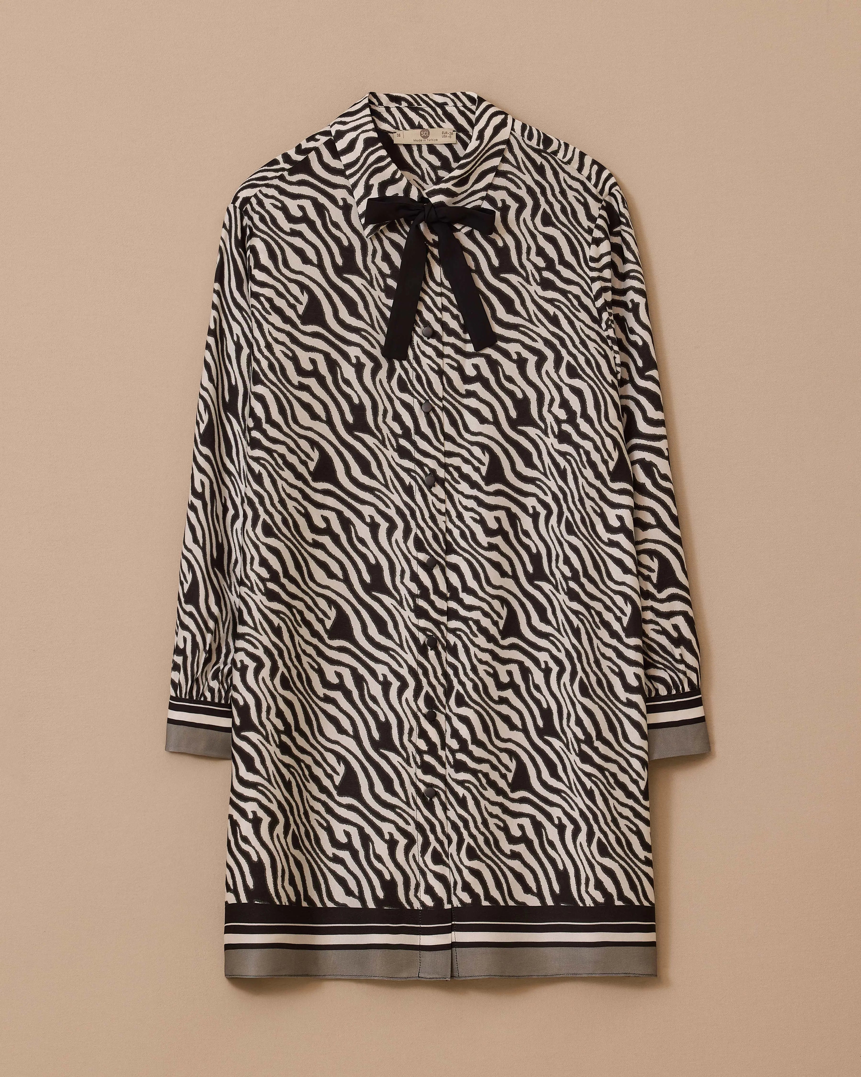 Zebra Desenli Tunik Fular Detaylı