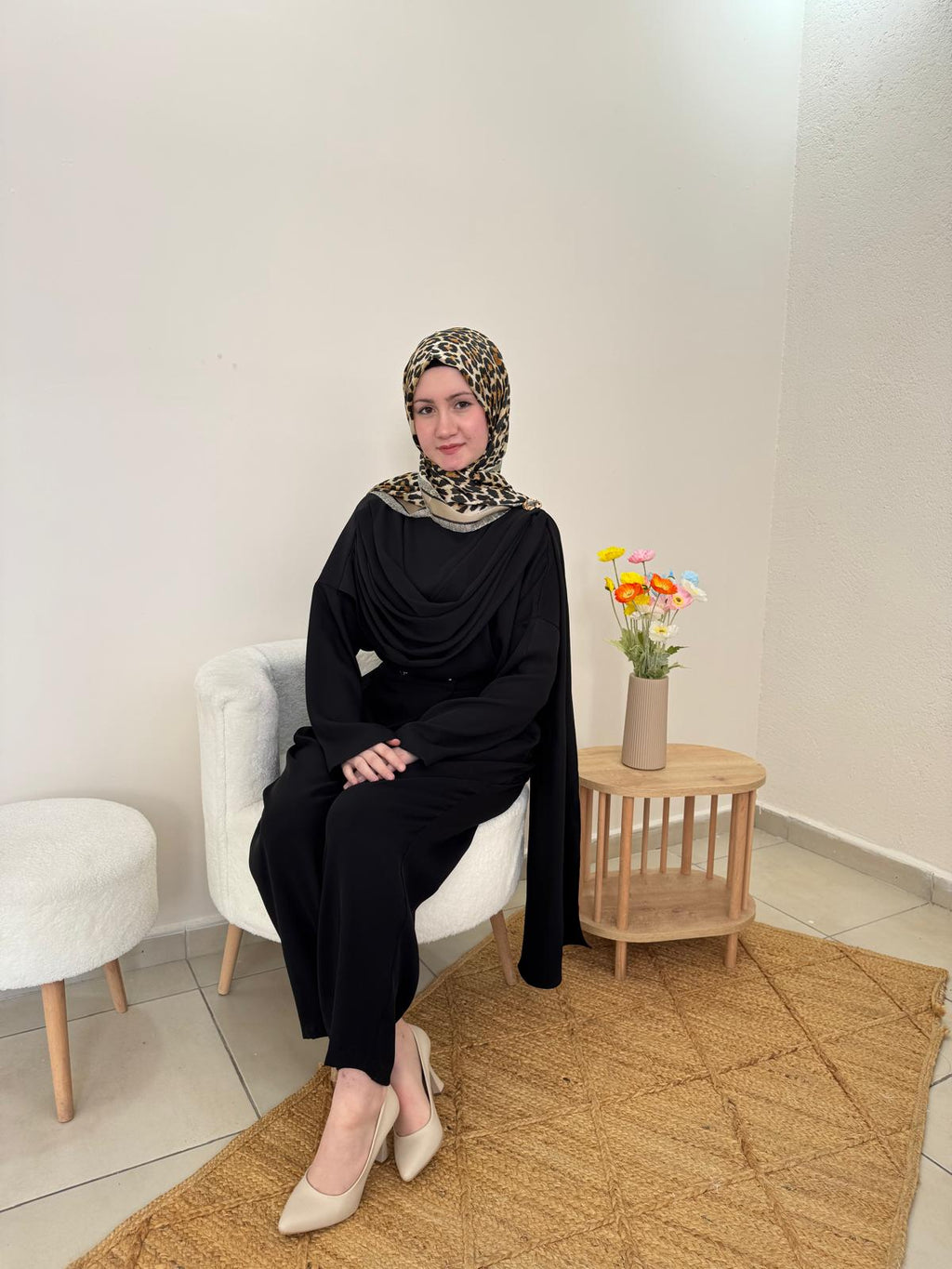 Drape Yakalı Gümüş Düğme Detaylı Siyah Tesettür Takım | Tunik & Bol Paça Pantolon