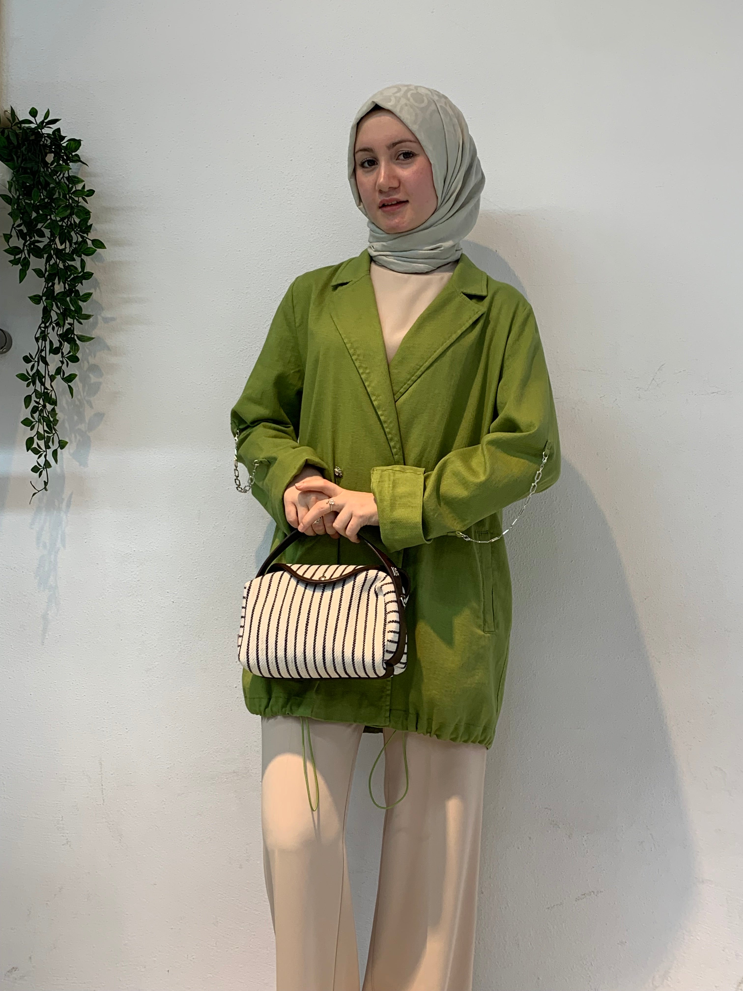 Zincir Detaylı Oversize Blazer Ceket | Fıstık Yeşili